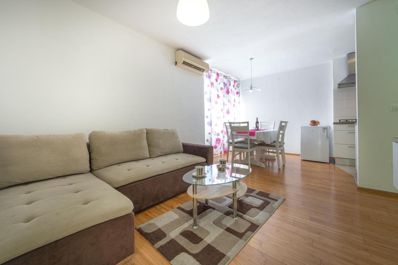 Lidija Apartment *