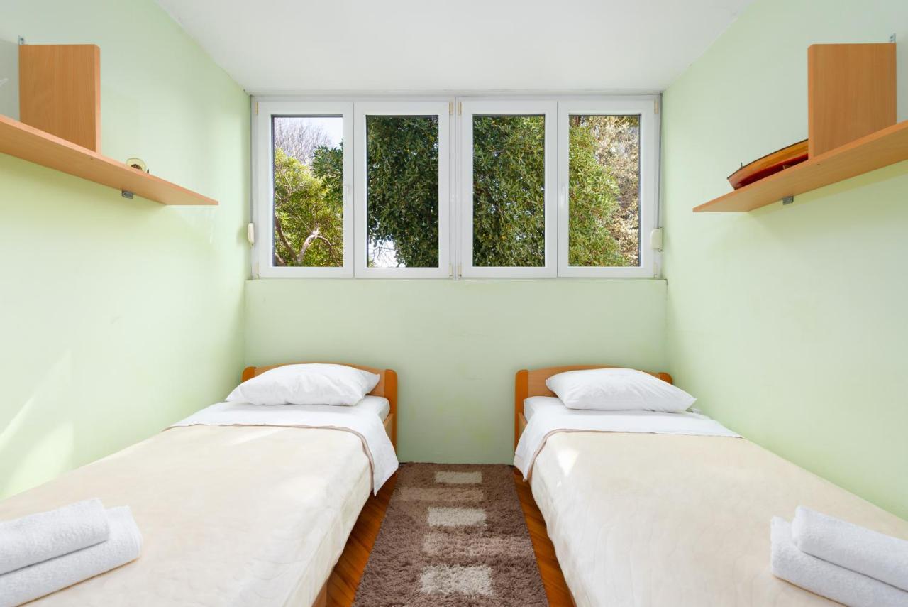 Apartment Lidija *